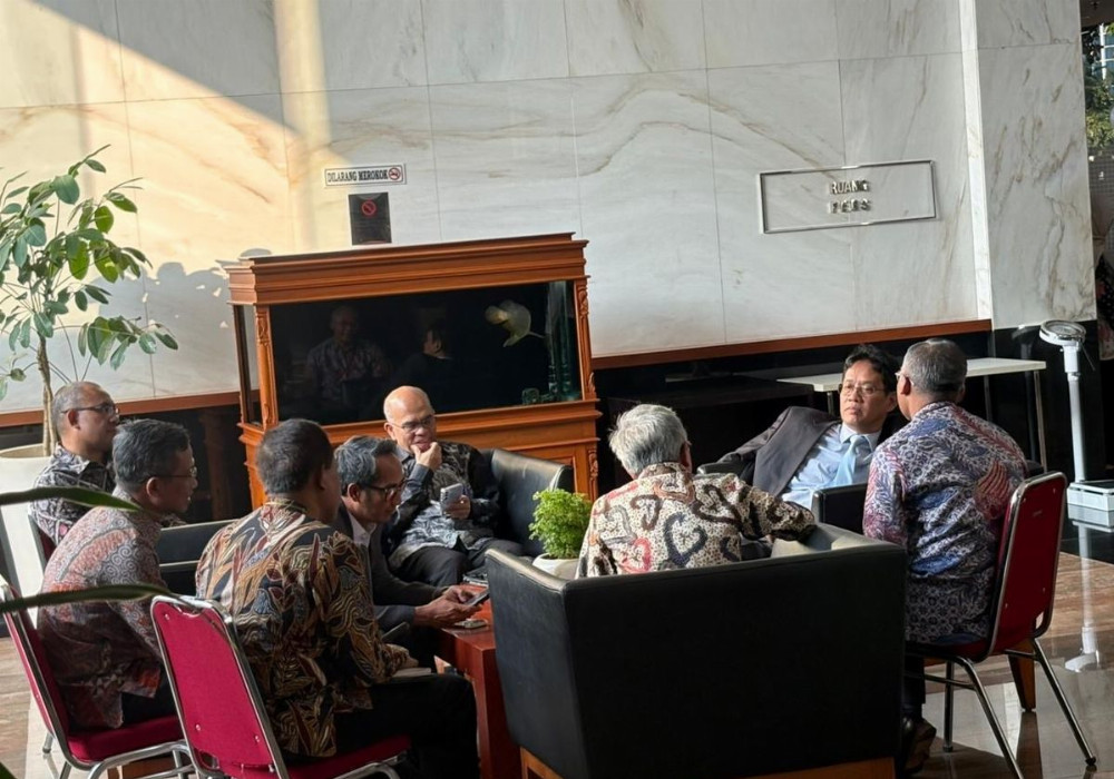 Rapat Dadakan Bahas Intervensi Pasar Obligasi untuk Stabilkan Rupiah