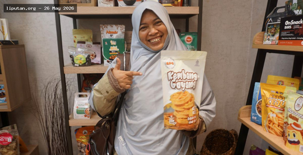 Kisah Aisah Bangun Jajanan Betawi hingga Omzet Jutaan